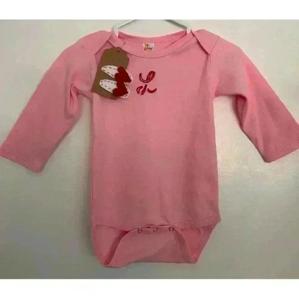 BNWT Hand Embroidered Monogrammed Baby Onesie & Felt Barrettes with Hearts